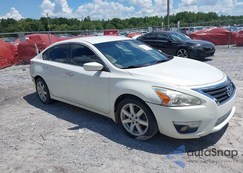 2014 Nissan Altima 2.5 S z USA, uszkodzony, nr VIN 1N4AL3APXEC111207